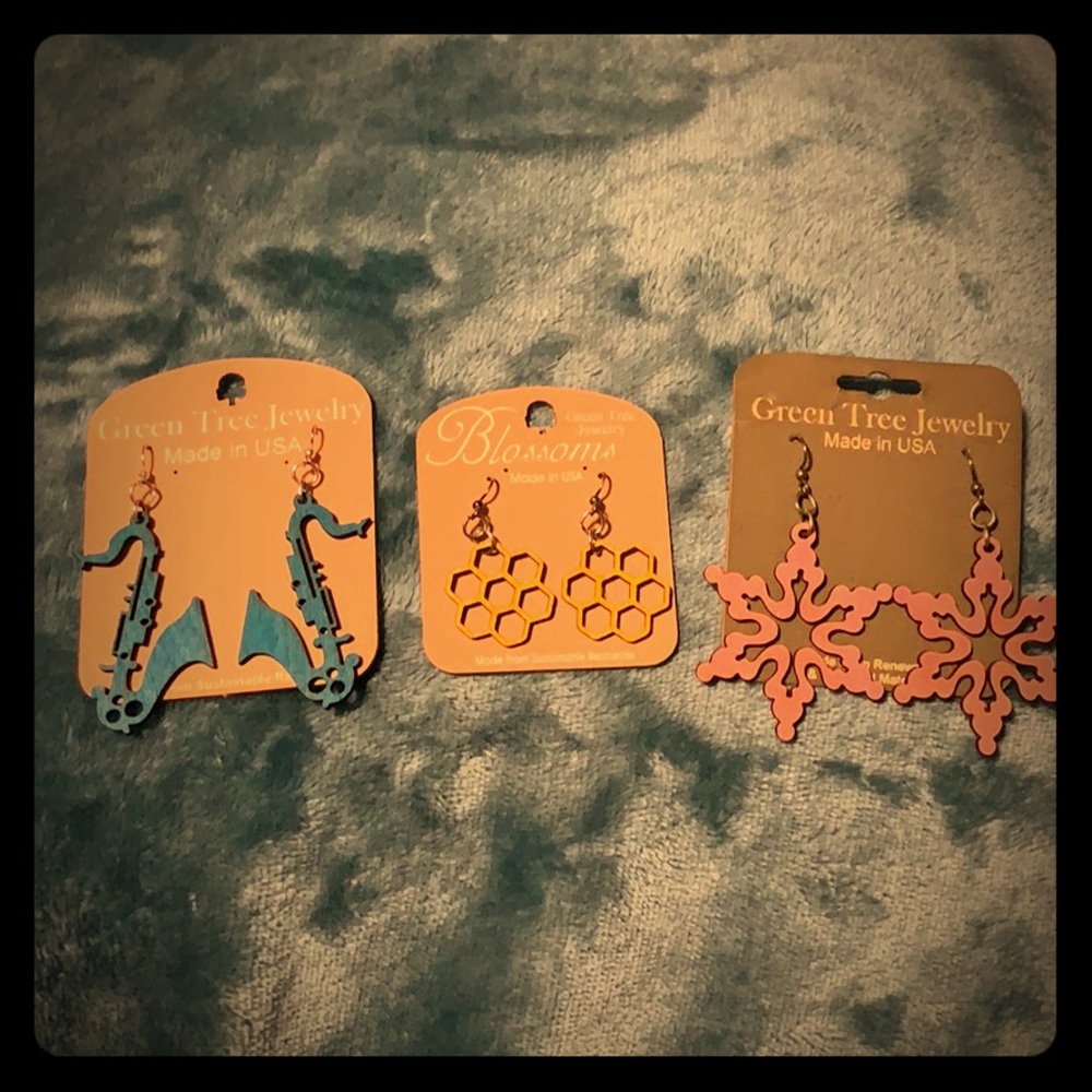 NWT MISC WOOD EARRINGS